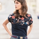 Top mit gesticktem Blumendesign, marineblau